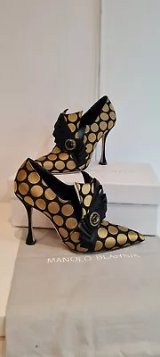 Manolo Blahnik 38 Satin Black & Mustard Baroque Pump • £220