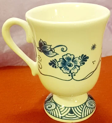$7.90 • Buy ROYAL DELFT FOOTED CUP/MUG Off White And Blue 1 W/ Small Chip