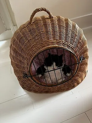 £50 • Buy Large Wicker Cat Carrier - Igloo Style