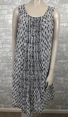 J Jill Medium Petite Black White Sleeveless Knee Length Dress  • $19.99