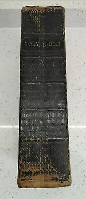 THE HOLY BIBLE Containing The Old And New Testaments 1884 Eyre & Spottiswoode. • £15