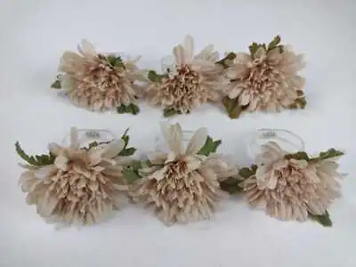 Set Of 6 Vintage Vera Neumann Flower And Clear Plastic Napkin Rings • $29