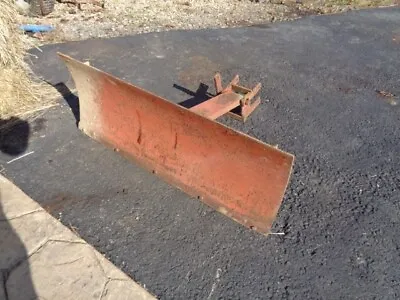 Heavy Duty Snow Plow 40 Inch With Skids • $65