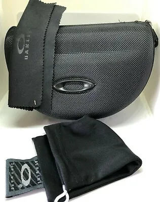 Brand New Large Oakley Black Sunglasses Case W/ Cleaning Cloth Dust Bag  • $15.99