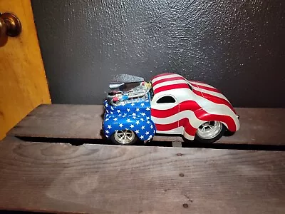 Muscle Machines '41 Willys Coupe Die Cast Car 1:18 Scale Stars And Stripes • $35