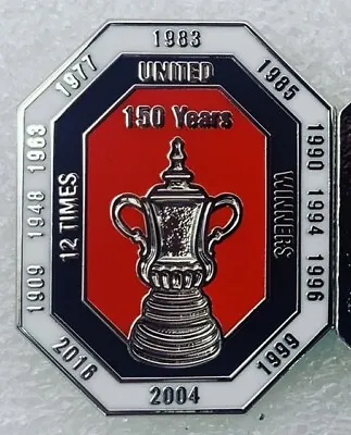 MAN UNITED 12 X FA CUP WINNERS FOOTBALL ENAMEL PIN BADGE - 150 YEARS OF FA CUP • £6