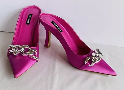 NINE WEST Hot Pink Chain Design Slip On Pointed Toe Pumps Heels Women’s Size 9 • $39.94