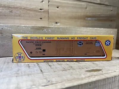 HO Scale Mehano Pacific Fruit Express Box Car Orange P.F.E. #45698 New In Box • $14.67