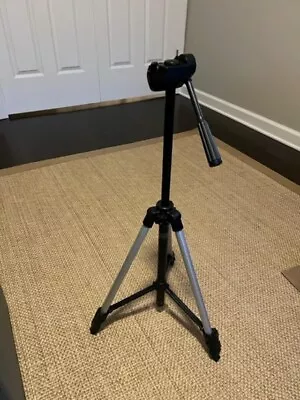 VELBON CX-300 Lightweight Photo/Video Tripod In Original Box • $15.95