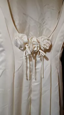 Scott McClintock Wedding Dress Ivory Size 6. Elegant Classy And Vintage  • $115