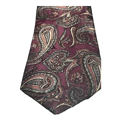 Editions By Van Heusen Purple Paisley Design Designer Men's Neck Tie C.15 • $4.99