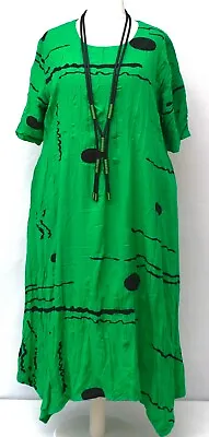 PLUS SIZE LA BASS GREEN/BLACK CRINKLES A-LINE MIDAXI DRESS Size 26-28 • $85.79