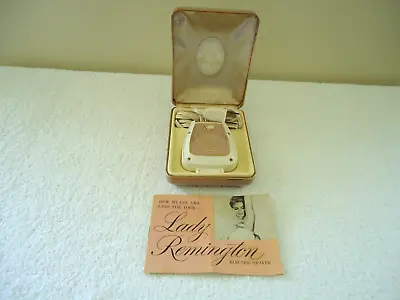Vintage Lady Remington Electric Shaver In Case With Booklet   GREAT COLLLECTIBLE • $24.99