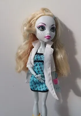 £20 • Buy Used Monster High Doll Rare Lagoona Blue Mad Science Doll Set Locker Pet Shoes