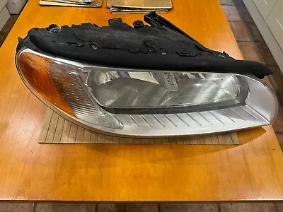 VOLVO V70 MK3 Halogen Headlight (2007-12) O/S Right Driver's Side 31214354 • $63.13