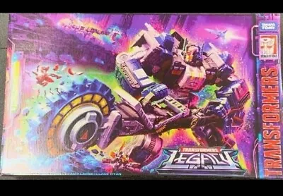 Transformers Legacy Universe Metroplex Titan Class NEW!  • $129.99