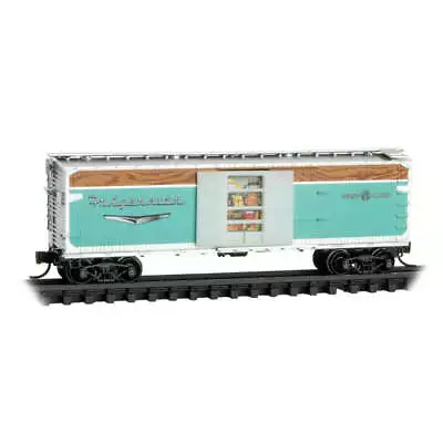 Micro-Trains MTL N Frigerator Car APRIL FOOLS Boxcar 042 00 160 • $23.16