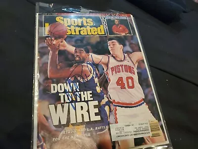 Magic Johnson Signed Sports Illustrated • $49