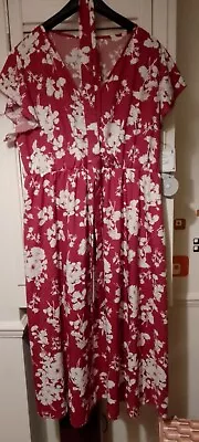 Pretty Red & White Long Dress Size 22/4xl Nwot • £5.99