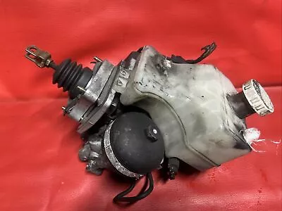 2001 2002 Mitsubishi Montero Abs Brake Booster Master Cylinder Pump Oem • $299.99