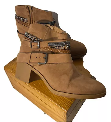 H&M Divided Women’s Ankle Boots Western Style US 9.5 Faux Suede • $21.05