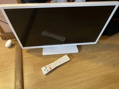 £60 • Buy Jvc 24  Led Smart Tv Model : Lt-24c681(a)