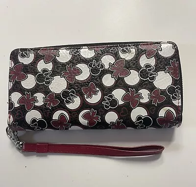 Minnie Loves Dots Zippered Wallet Wristlet Original Disney Parks Minnie Mouse • $13