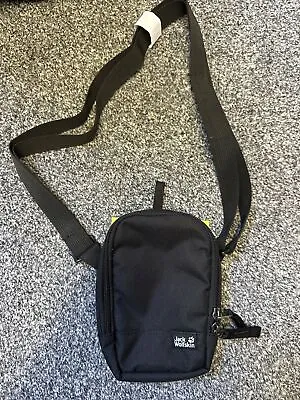 Jack Wolfskin Secretary Small Zipped Adjustable Shoulder Bag Black • £14.99