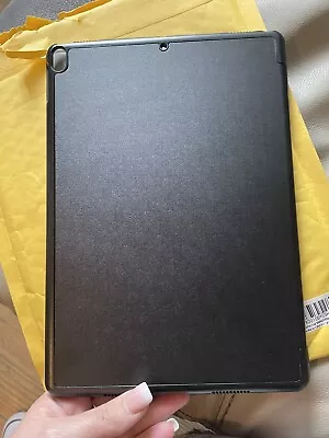 £6 • Buy Apple Smart Cover For 10.5‑inch IPad Air - Black