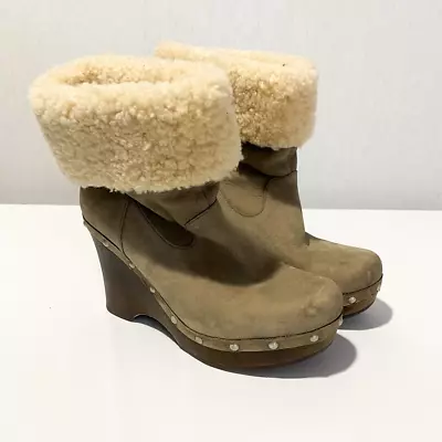 Ugg Australia Womens Carnagie Ankle Boots Gray Leather Fold Over Sheepskin 8 • $79.99