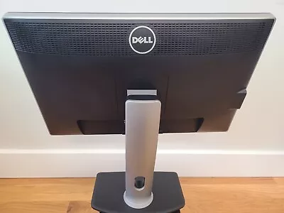 Dell UltraSharp 24 Monitor - U2412M • $95