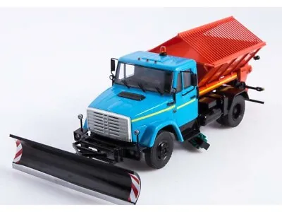 1:43 SSM 1520 - ZIL-4333 Sand Spreader KO-829A Truck USSR Russia • $128.79