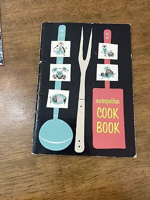 Metropolitan Cook Book Vintage MCM Housewife Entertaining Recipes 1953 • $11.99