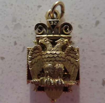 Vintage 10k Gold 32nd Degree Masonic Trifold Enameled Pendant Fob 9 Grams • $535