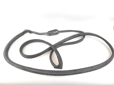 NOS Genuine Mercedes 84-93 W201 190E LR Left Rear Door Rubber Seal 2017300778  • $169.99