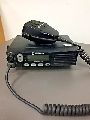 Motorola Radius CM300 UHF 32 CH 15W AAM50RNF9AA1AN  W MIC Mount PROGM • $289