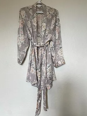 Victoria's Secret Womans Robe & Slip Set Floral Size Medim Large • $28