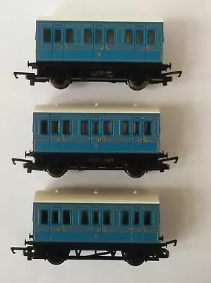 Hornby OO - Lot Of 3x CR Caledonian Railway Blue 4-wheeled Coaches - VGC • £27.50