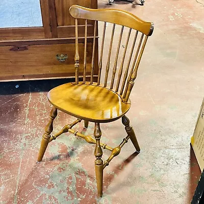 Ethan Allen Heirloom Nutmeg Maple Spindle Back Dining Chair 10-6102 • $200