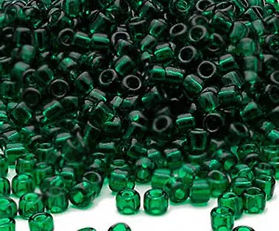 200 Transparent Emerald Green Matsuno # 6 Glass Seed Beads • $1.25