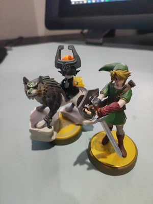 $90 • Buy Nintendo Amiibo Wolf Link The Legend Of Zelda Twilight Princess And Normal Link