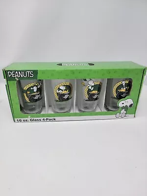 Set Of 4 Peanuts Snoopy Drinking Glasses 16 Oz St Patrick's Day - New • $29.99