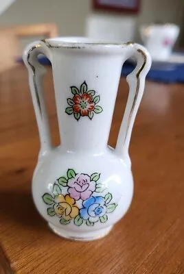 Vintage 2 1/4  Small Vase Made In Occupied Japan Porcelain White With Flowers • $9.99