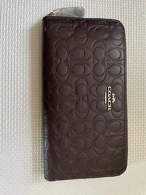 Coach Accordion Wallet In Signature Leather - Long ZIP Up To Wallet • £80