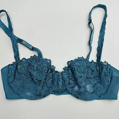 Wacoal Bra 32C Underwire Unlined Embroidered Lace Balconette 55162 • $23