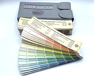 Vintage 1987 BENJAMIN MOORE PAINT Color Selector Moor-o-Matic Color System • $25.99