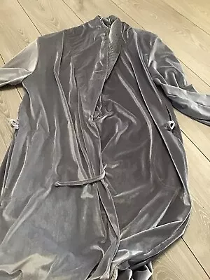 £8 • Buy Cotton Traders Grey Velour Dressing Gown Size 14 To 16