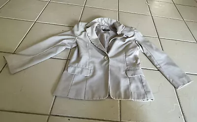 Under The Table Womans Jacket Beige Long Sleeve Lined Size 8 • $20