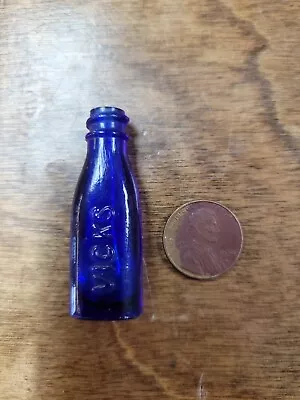 1800's Vicks Drops Bottle • $12.50