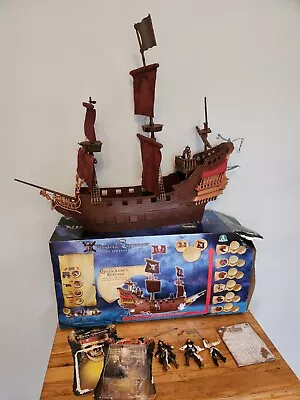 Pirates Of The Caribbean Queens Anne's Revenge + Figures • £30